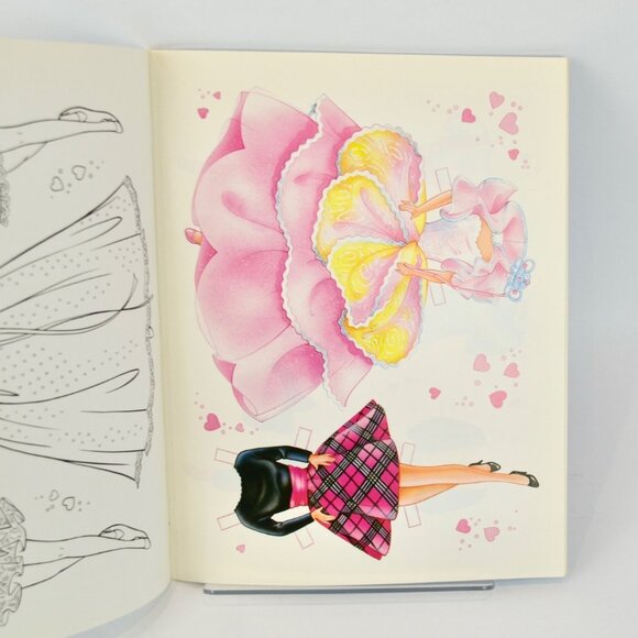 Golden Barbie Deluxe Paper Doll 1991 UNCUT - Picture 3 of 3